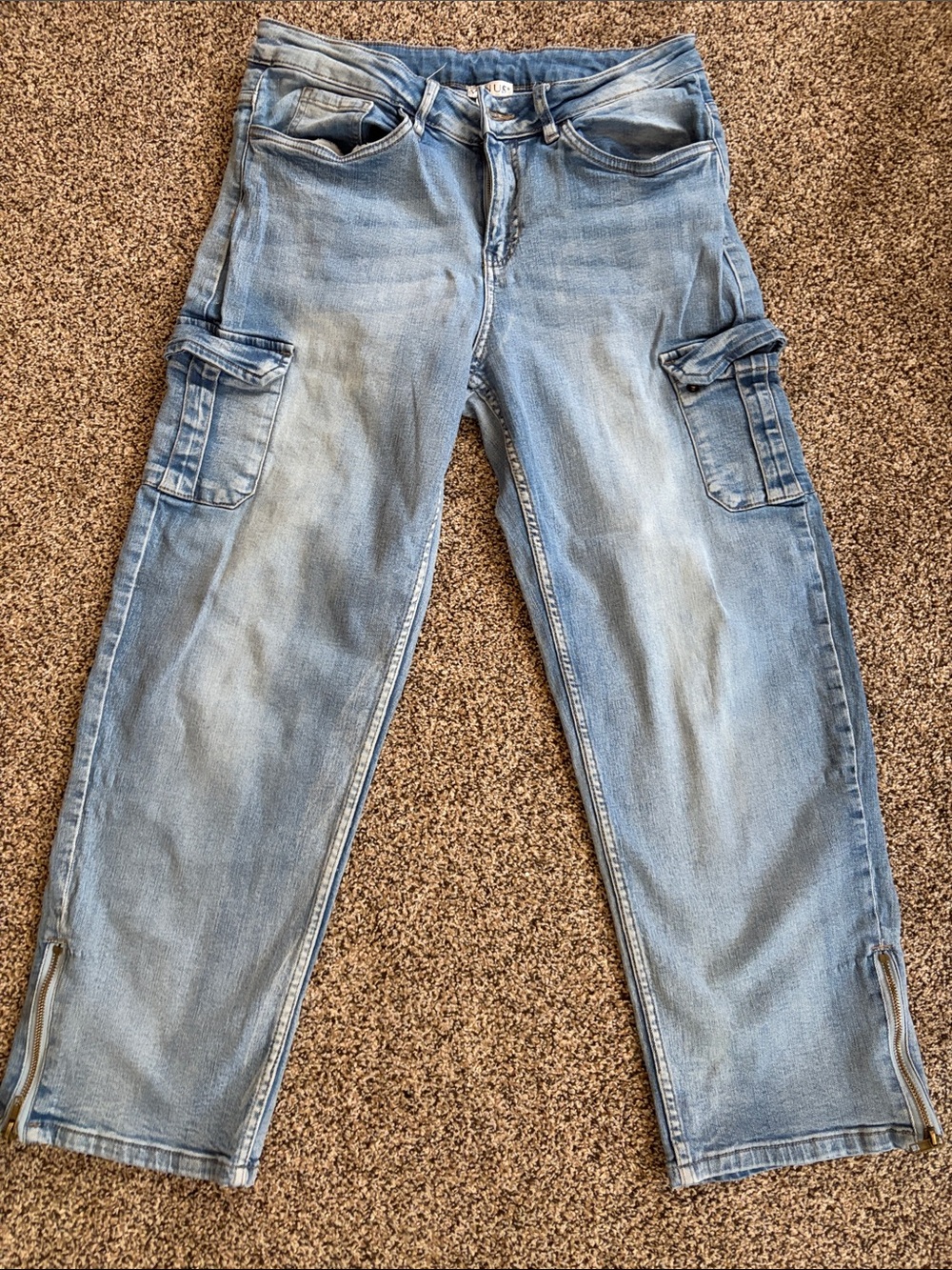 Light Blue Cargo ankle Jeans for women - Classic Utility Style